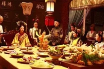 Kinh ngạc cách xử lý đồ ăn thừa của hoàng đế Trung Hoa