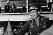 Mức đãi ngộ không tưởng của người đầu tiên bay vào vũ trụ