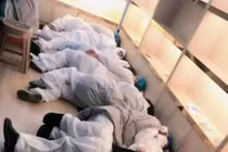 Quay cuồng vì virus Corona, bác sĩ ở Vũ Hán ngủ luôn trên sàn nhà, ghế tựa