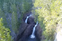 Bí ẩn rùng mình về thác nước "quỷ dữ" tại Mỹ không lời giải 