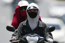 Hà Nội 38 độ C, nóng nhất từ đầu năm