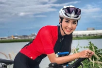 Bông hồng của làng đua xe đạp từng mắc chứng vẹo cột sống