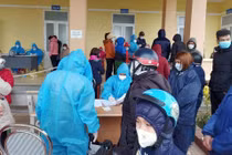 Giám đốc bệnh viện ‘tố’ Trung tâm Y tế áp đặt test Covid-19