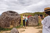 Ẩn số không lời giải ở cánh đồng Chum nổi tiếng thế giới của Lào