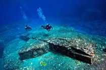 Sự thật về kim tự tháp khổng lồ dưới đáy biển Nhật Bản