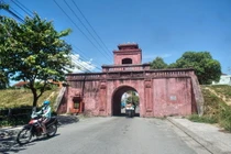 Nét độc đáo của tòa thành 230 năm tuổi gần thành phố Nha Trang