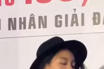 Nhan sắc cam thường của bé Suti nhà Thúy Hạnh gây choáng