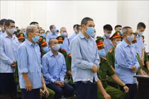 Xét xử vụ án tại Đồng Tâm: Nhiều mâu thuẫn trong lời khai của các bị cáo