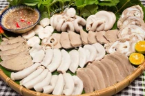 4 đại kỵ khi ăn lòng lợn, phạm phải là rước cả ổ vi khuẩn