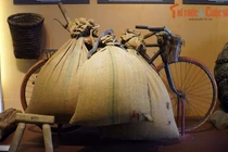 Ngắm nhìn những kỷ vật vô giá của chiến thắng Điện Biên Phủ (1) 