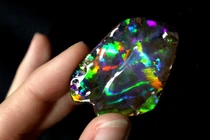 Tính chất độc nhất của đá quý đại diện người sinh tháng 10