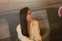 Lưu Hương Giang lấp lửng "khung trời nào chẳng có bão giông"