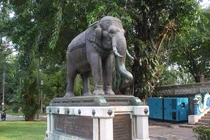 Hình độc về chuyến viếng thăm Việt Nam năm 1930 của vua Xiêm