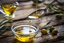 3 nên ăn, 4 nên tránh giúp giảm đau nhức xương khớp