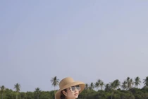 'Hoa hậu 4 con' Jennifer Phạm 'đốn tim' dân tình với vóc dáng quyến rũ