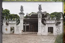 Ảnh màu cực hiếm về đình làng Ngọc Hà Hà Nội đầu thế kỷ 20