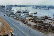 Ảnh màu về bến Bạch Đằng ở Sài Gòn trước 1975 