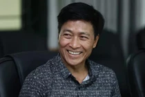 Nghệ sĩ Quốc Tuấn bán nhà, bỏ việc vì con khiến nhiều người nể phục