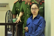 Tử hình bị cáo đầu độc chị họ bằng cyanua