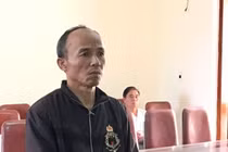 Chú đâm cháu ruột bị thương vì mâu thuẫn chuyện tiền cúng