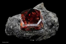 View - Loại đá quý xanh lục khiến nhân loại mê mẩn suốt hàng nghìn năm | Báo Tri thức và Cuộc sống - TIN TỨC PHỔ BIẾN KIẾN THỨC 24H