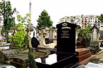 Tận mục nơi an nghỉ của cựu hoàng Bảo Đại ở Paris