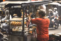 Liên tiếp hàng loạt vụ ngộ độc tập thể, chuyện gì đang xảy ra? 