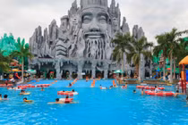 Khách Tây nói về 10 địa điểm kỳ lạ thú vị nhất Việt Nam