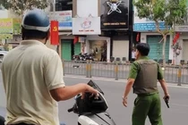 Bắt nghi can ôm vũ khí cố thủ ở TP.HCM chạy về Đồng Nai