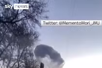 Nước sôi lập tức hóa tuyết giữa bão "quái vật" ở Mỹ 