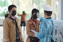 Hà Nội tạm dừng cấp thị thực cho du khách Trung Quốc