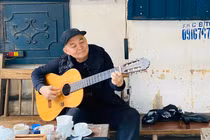 2 nghệ sĩ đất Bắc tuổi xế chiều: Sống giản dị, thích làm vườn