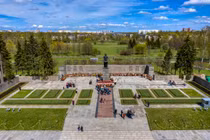 Thăm nơi nửa triệu người nằm xuống trong cuộc bao vây Leningrad