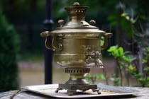 Những sự thật cực bất ngờ về chiếc ấm samovar trứ danh của Nga
