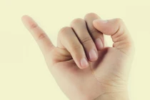 Nhìn ngón tay út 3 giây: Ai có điểm này là Thần Tài “đánh dấu” 