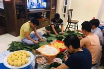 Người Việt ở Nga: Mẹ chồng gửi lá dong sang để tôi gói bánh