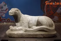 Bí ẩn những bức tượng hổ ở lăng mộ cổ Việt Nam