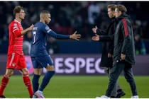 PSG coi trọng Mbappe hơn Messi