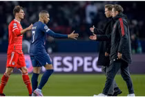 PSG coi trọng Mbappe hơn Messi