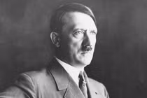 Giật mình sự hoang tưởng của Hitler qua nhật ký của viên tướng Đức