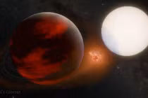 Lần đầu tiên phát hiện hành tinh lạ có “mặt trăng lửa” 