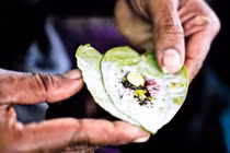 Vì sao người Việt xưa “nghiện” ăn trầu?