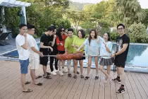 Hương Giang giải thích chia tay vẫn đi chơi với Đình Tú