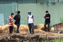 Người đàn ông chết bất thường tại bãi đất trống ở TP.HCM