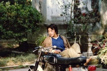 Ảnh độc: Thần thái “chất lừ” của người Hà Nội năm 1990