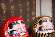 Sự thật đáng sợ về con búp bê Daruma nổi tiếng Nhật Bản