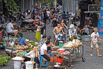 Chợ cóc Hà Nội hấp dẫn lạ thường qua ống kính Tây