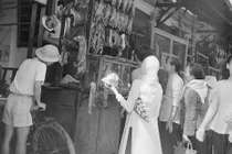 Ảnh cực quý về khu Chợ Cũ ở Sài Gòn năm 1950 