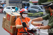 Hà Nội giao Công an TP điều chỉnh việc cấp giấy đi đường