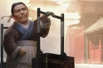 Anh trai Võ Tòng là cao thủ kung-fu, bị Tây Môn Khánh đánh... như con